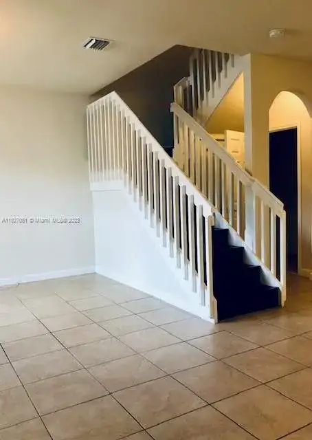 8882 W 35th Ln, Hialeah FL 33018 photo 3