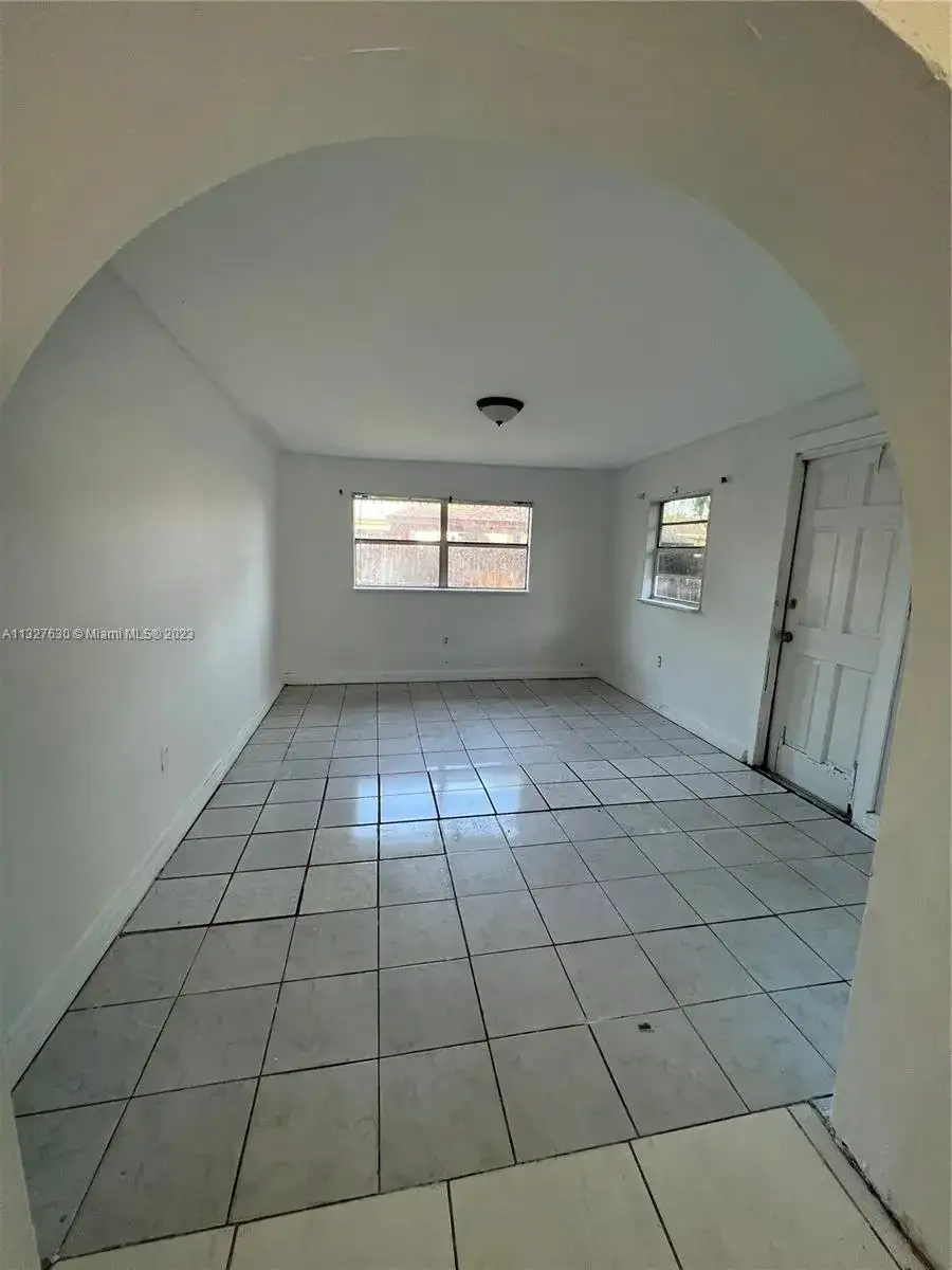6861 SW 18th St, North Lauderdale FL 33068 photo 3