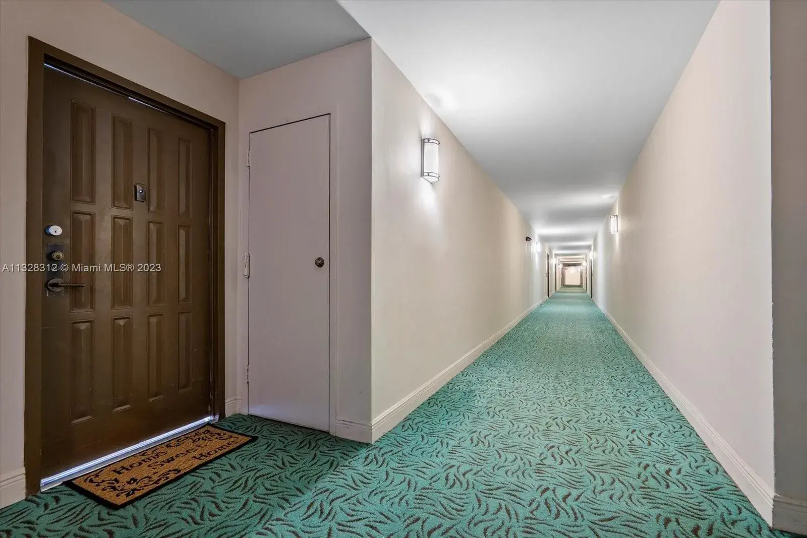 600 Parkview Dr # 1031, Hallandale Beach FL 33009
