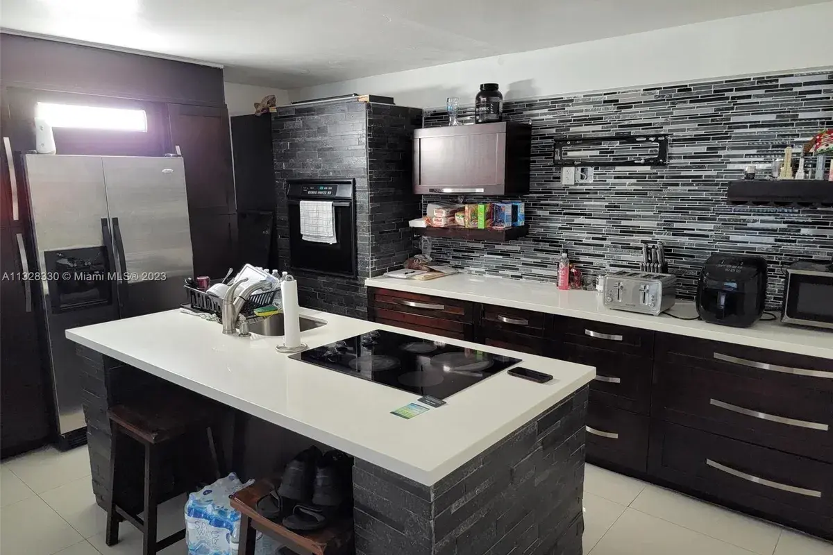 2661 Riverside Dr # 3, Coral Springs FL 33065