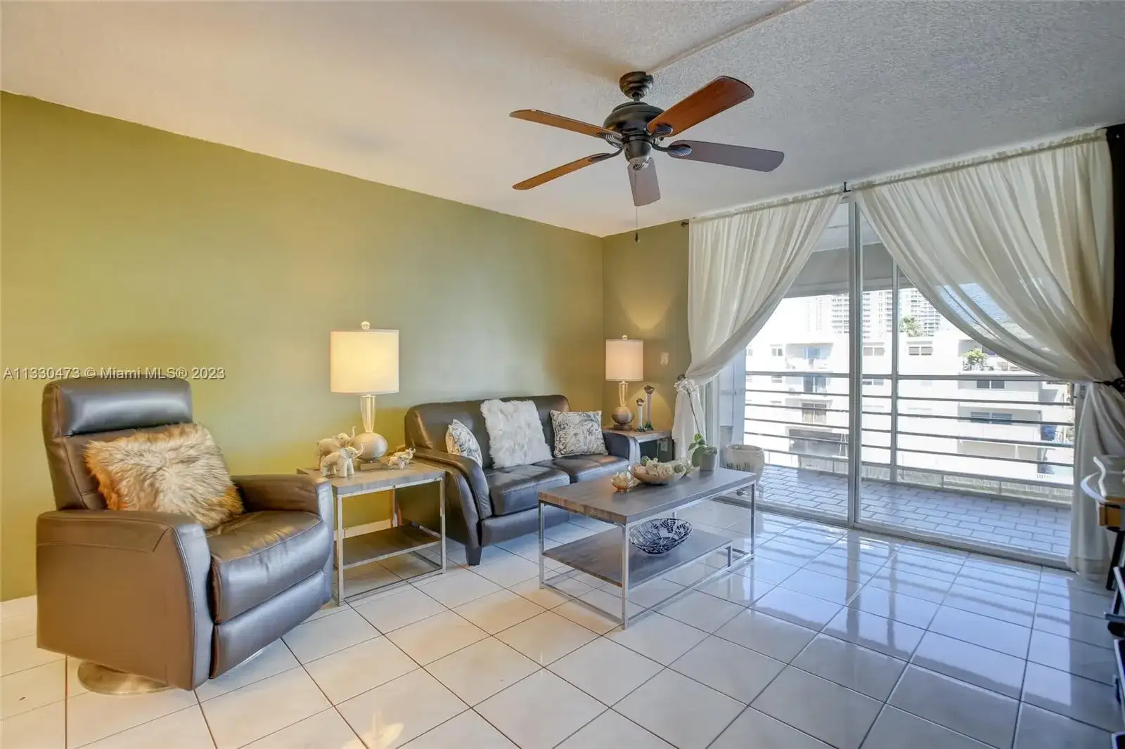 3849 NE 169th St # 412, North Miami Beach FL 33160 photo 3
