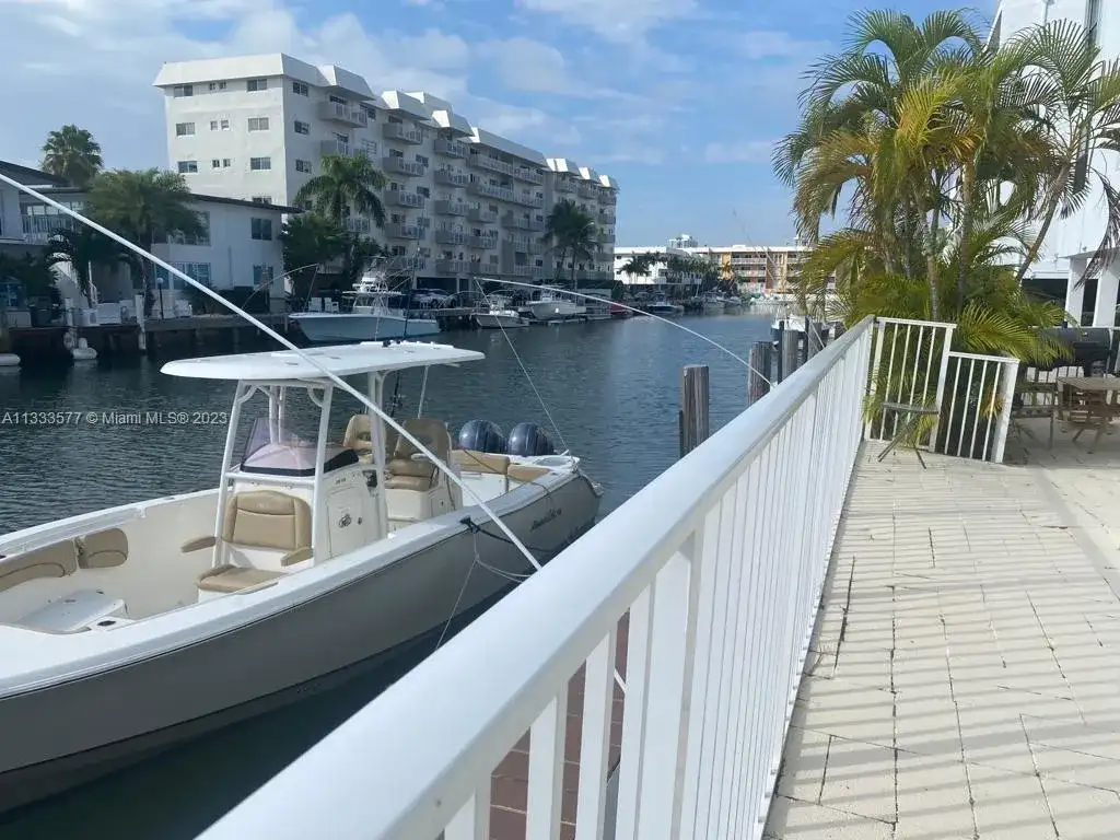 3702 NE 171st St # 18, North Miami Beach FL 33160 photo 2