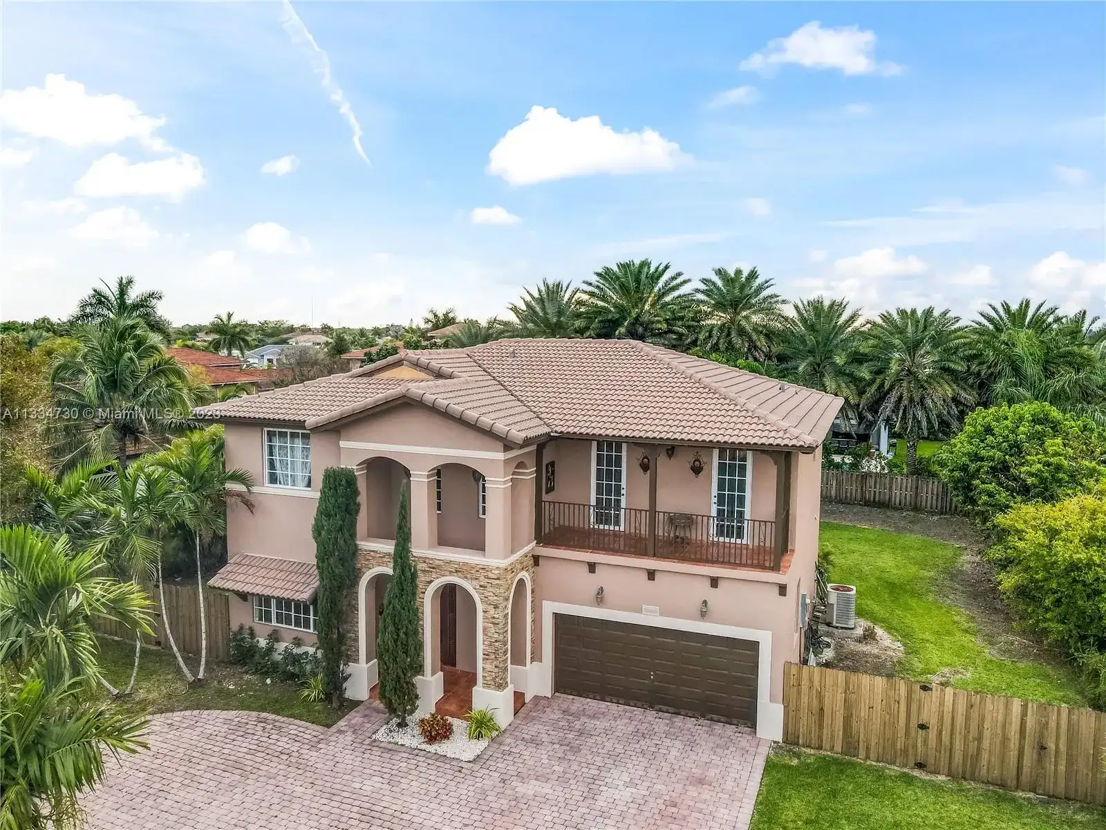 19246 SW 132nd Ave, Miami FL 33177 photo 2