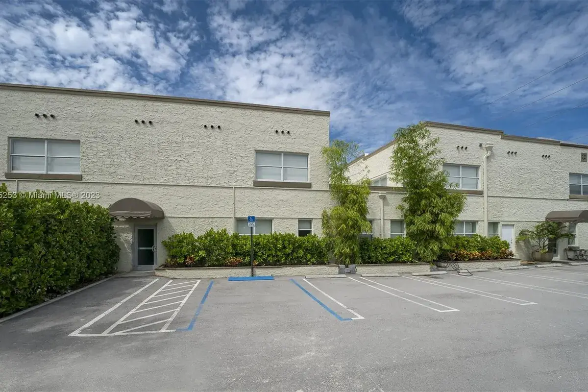 804 NW 21st Ter, Miami FL 33127