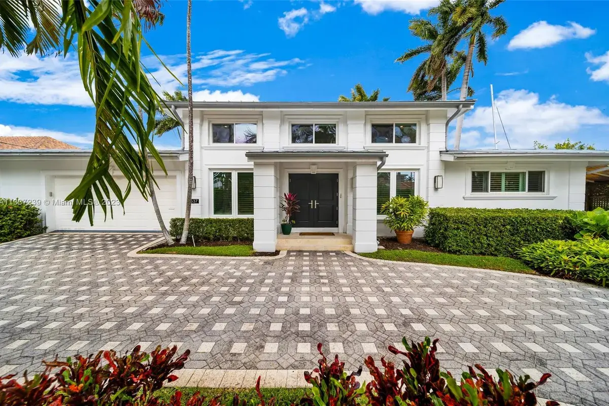 2537 Lucille Dr, Fort Lauderdale FL 33316