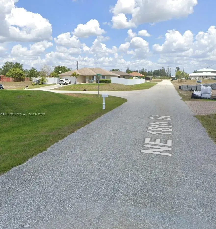 124 NE 18TH ST, Cape Coral FL 33909