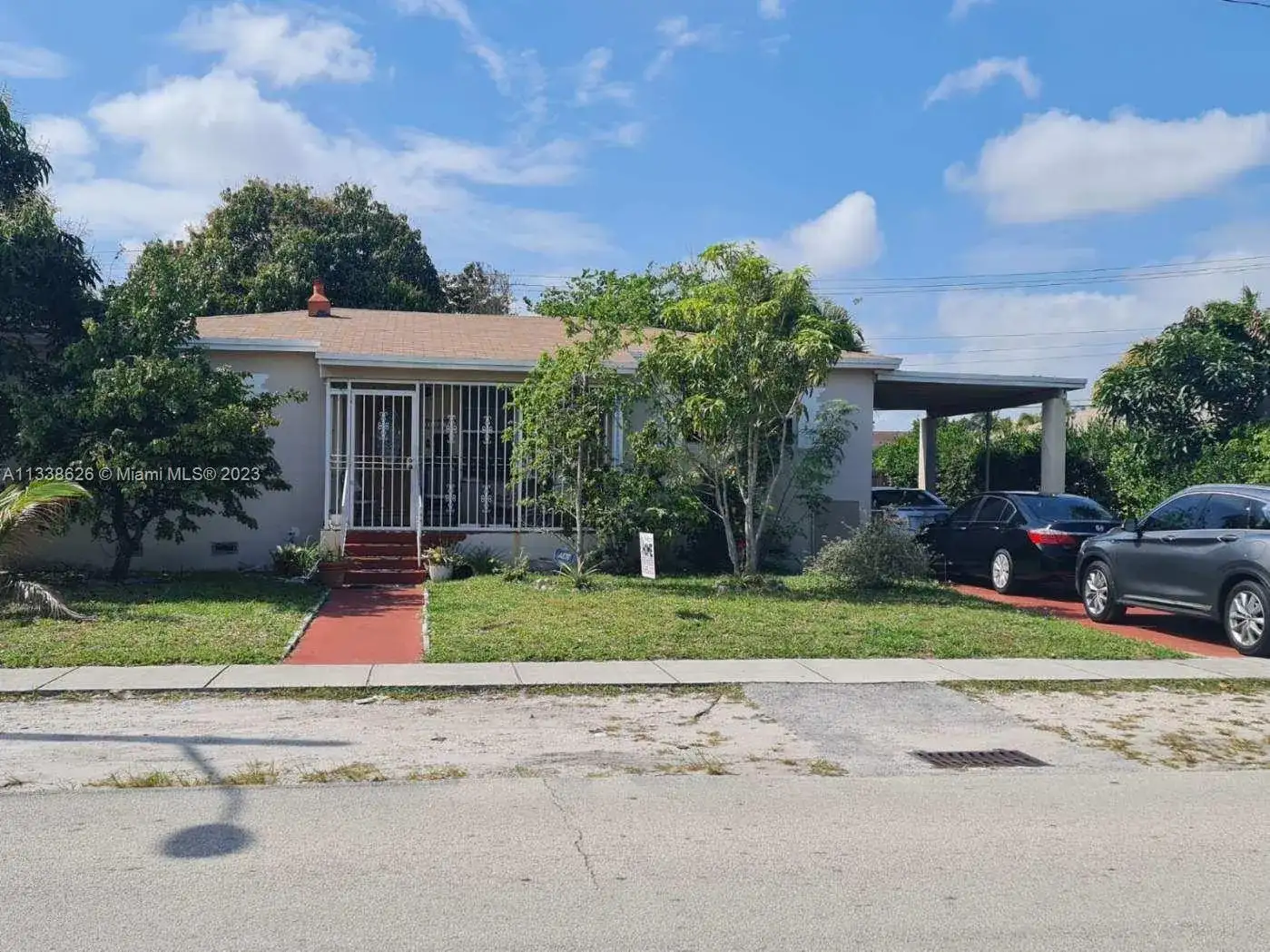 16830 NE 6th Ct, North Miami Beach FL 33162 photo 2