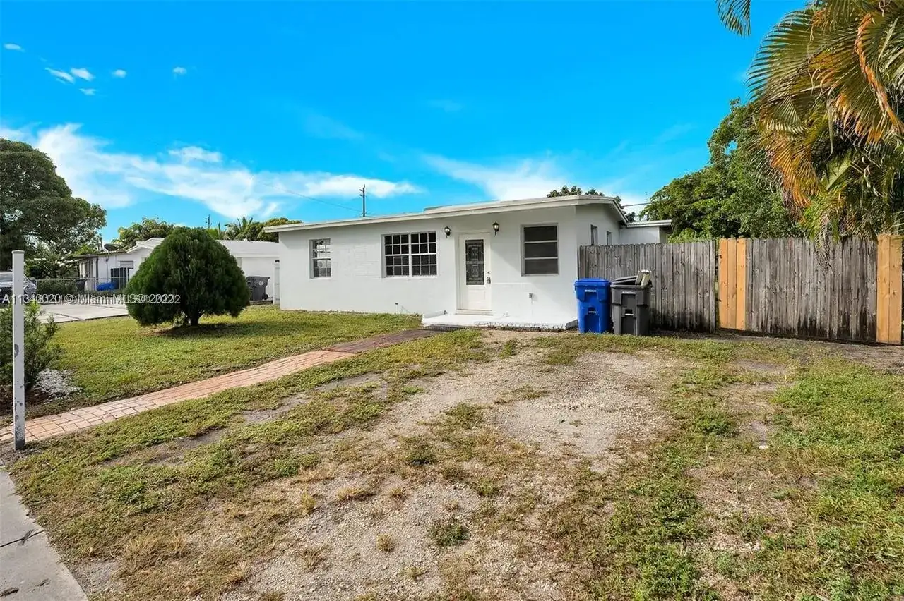 3900 SW 47th Ave, West Park FL 33023 photo 5