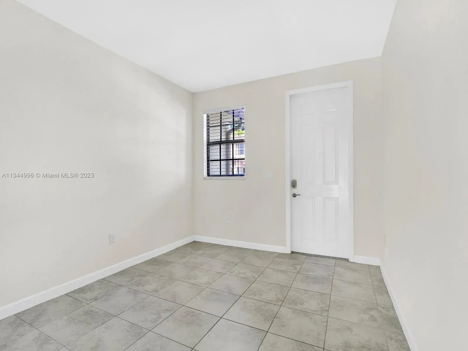 113 SE 33rd TER # 113, Homestead FL 33033