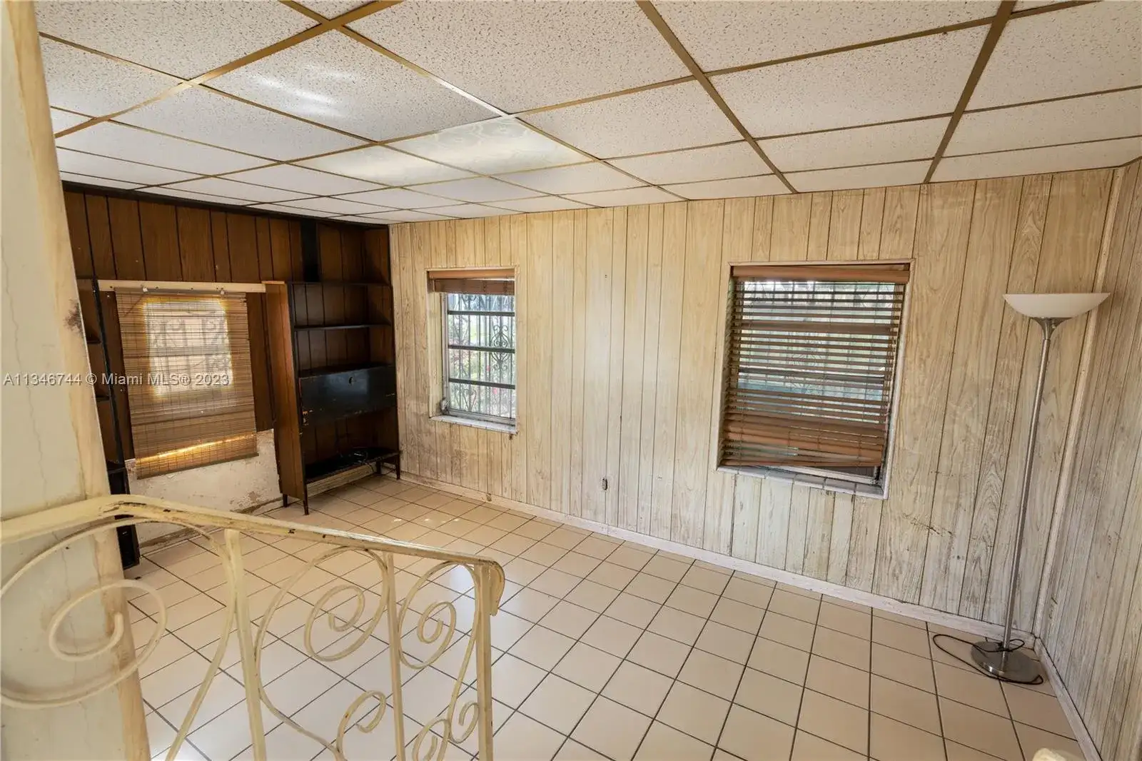 881 SE 8th St, Hialeah FL 33010 photo 5