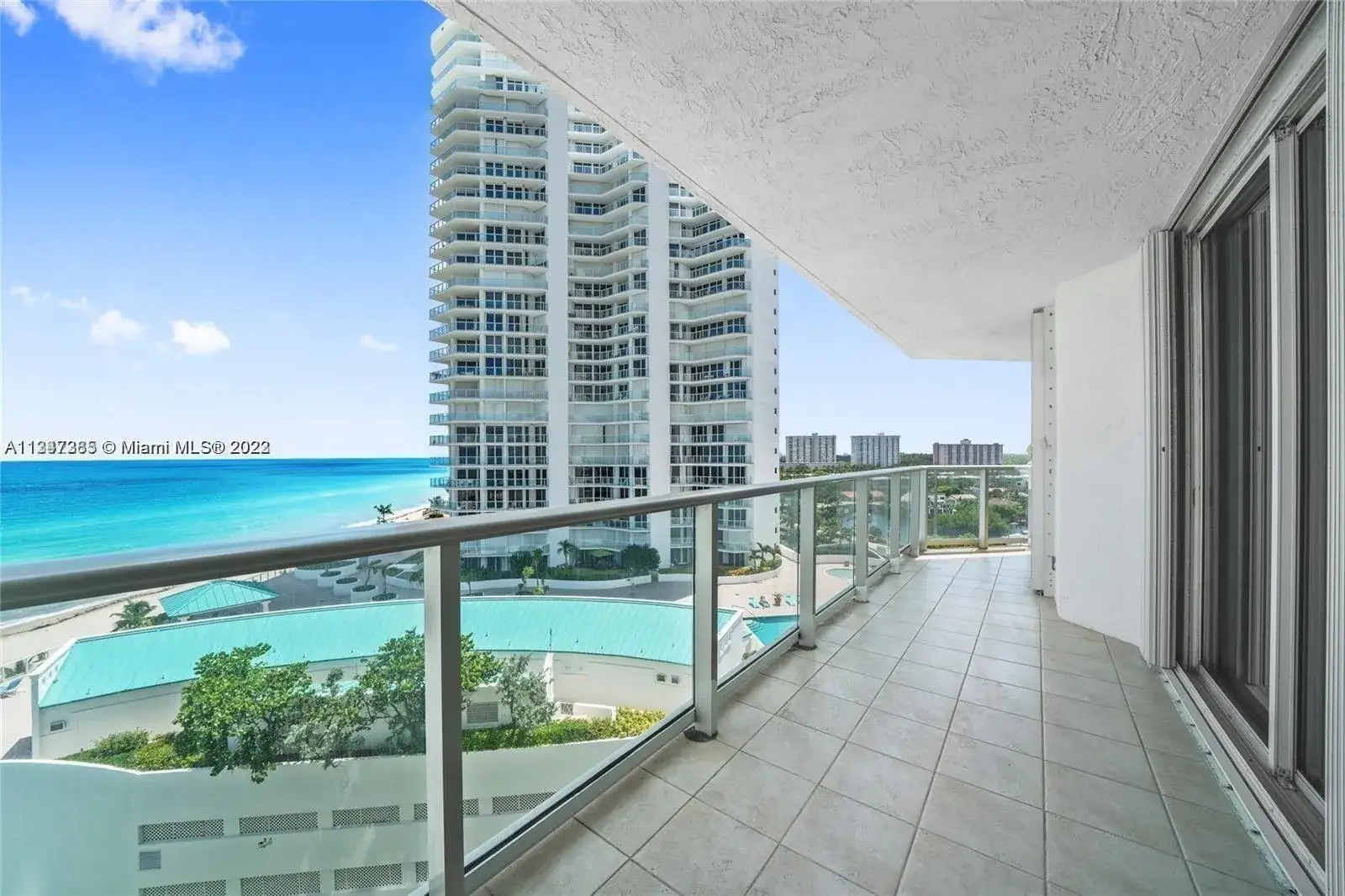 16485 Collins Ave # 932, Sunny Isles Beach FL 33160