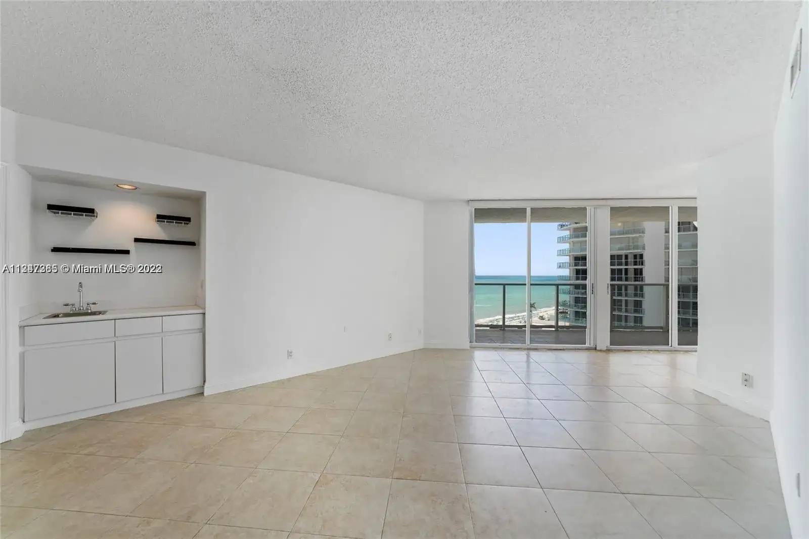 16485 Collins Ave # 932, Sunny Isles Beach FL 33160 photo 3