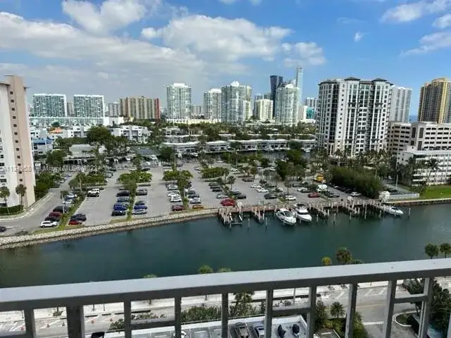 500 Bayview Dr # 1231, Sunny Isles Beach FL 33160 photo 4