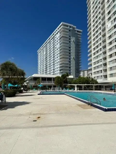 500 Bayview Dr # 1231, Sunny Isles Beach FL 33160 photo 5