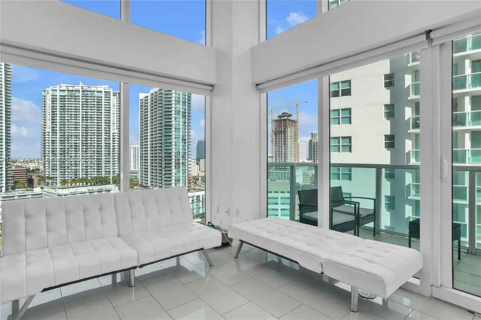 41 SE 5th St # 1217, Miami FL 33131 photo 4