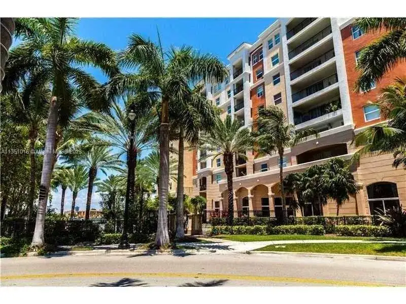 17145 N Bay Rd # 4303, Sunny Isles Beach FL 33160 photo 2