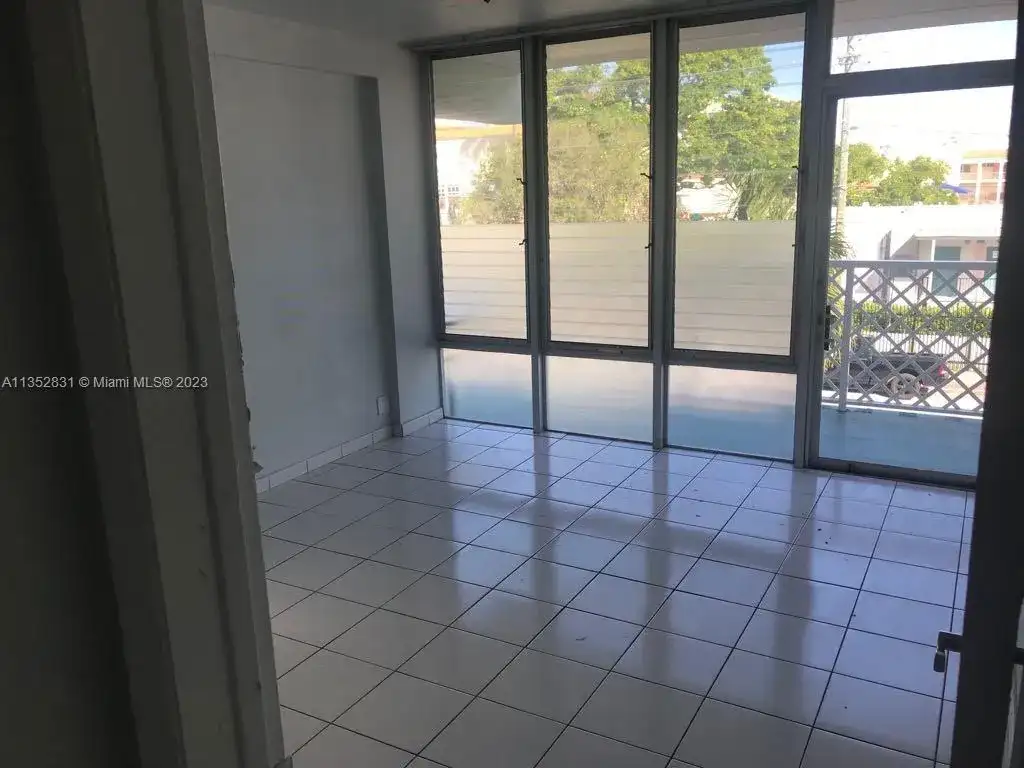1400 Pennsylvania Ave # 30, Miami Beach FL 33139 photo 4