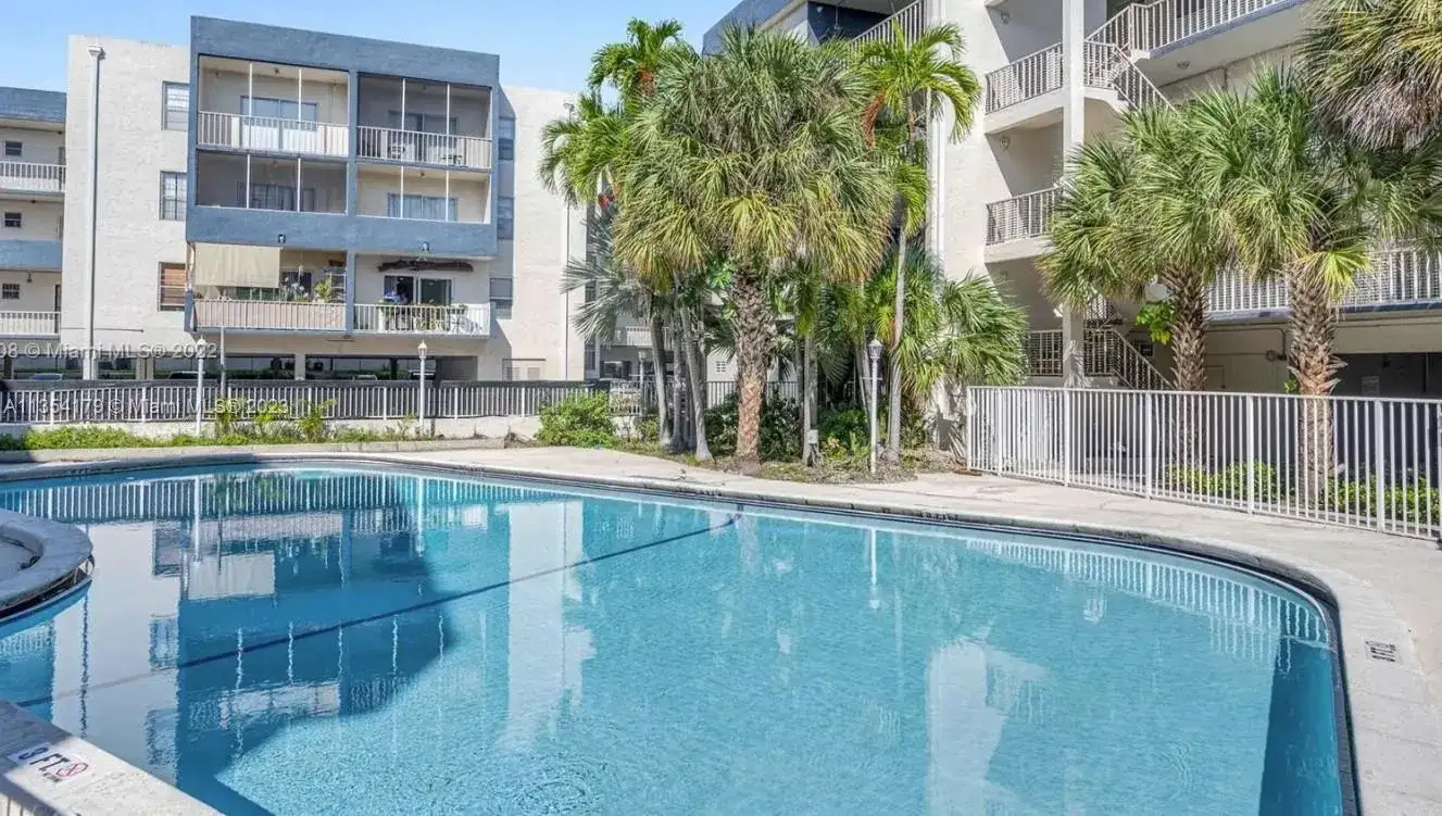 16750 NE 10 Ave # 317, North Miami Beach FL 33162 photo 3