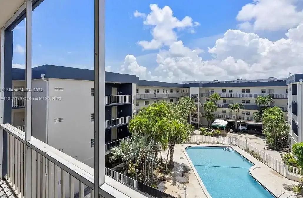 16750 NE 10 Ave # 317, North Miami Beach FL 33162 photo 5
