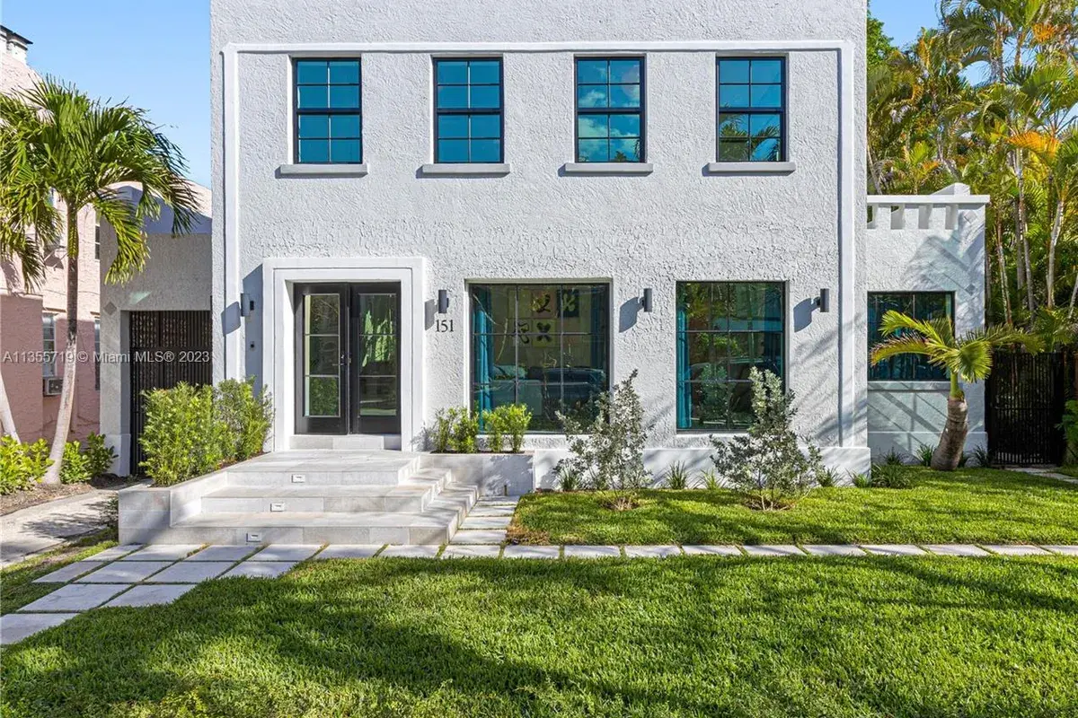 151 NE 43rd St, Miami FL 33137