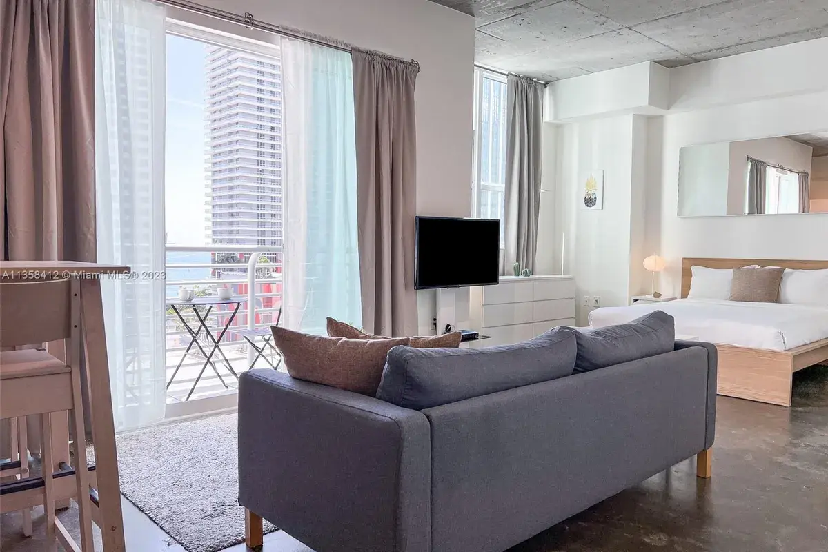 133 NE 2nd Ave # 1410, Miami FL 33132