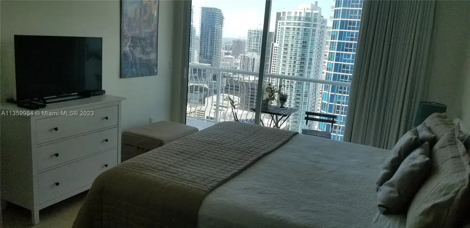 1200 Brickell Bay Dr # 4322, Miami FL 33131 photo 2