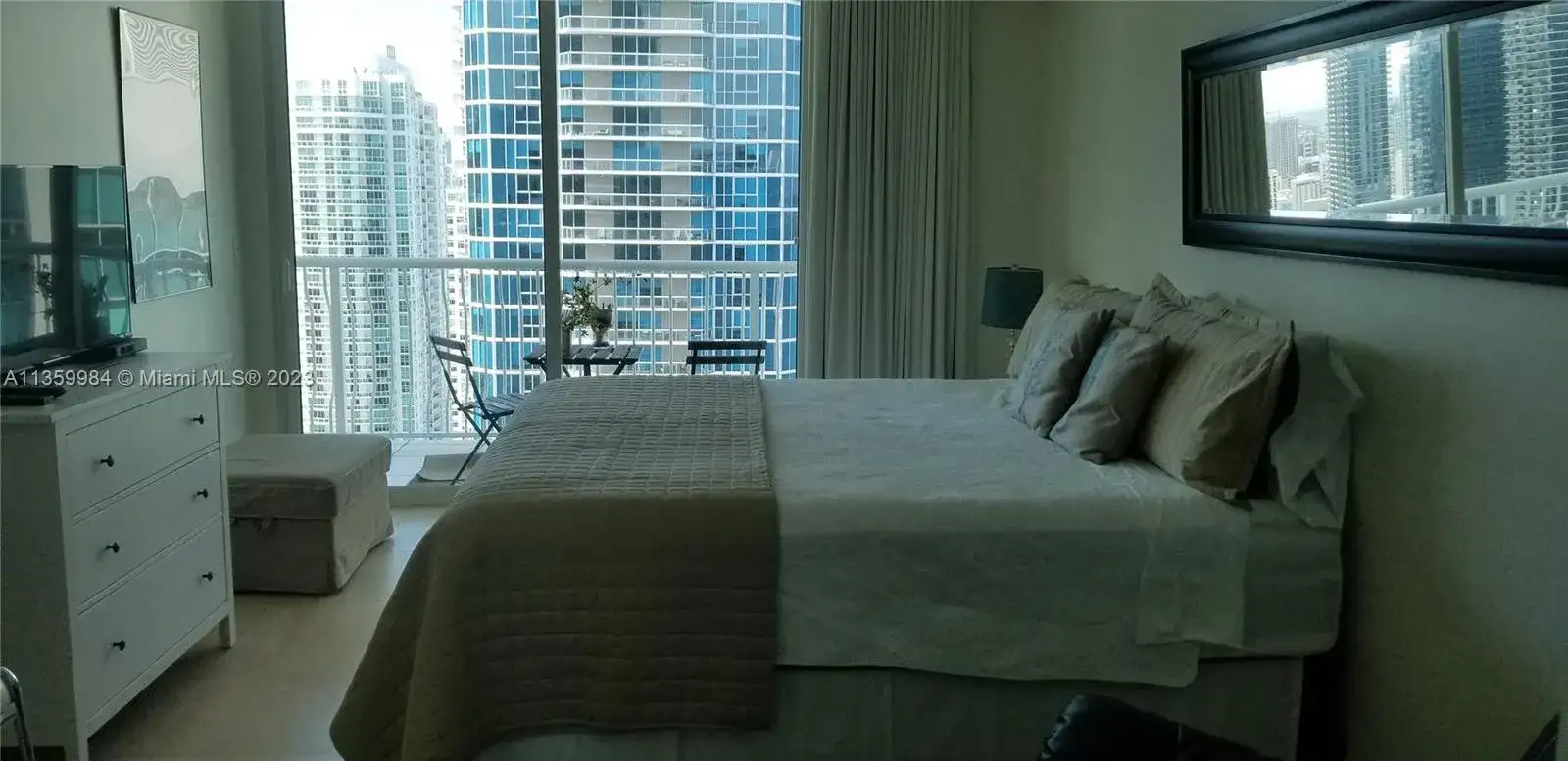 1200 Brickell Bay Dr # 4322, Miami FL 33131 photo 4