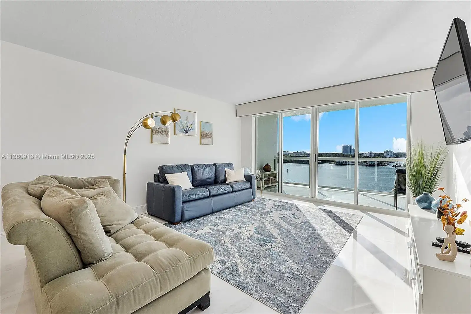 17050 N Bay Rd # 807, Sunny Isles Beach FL 33160 photo 2