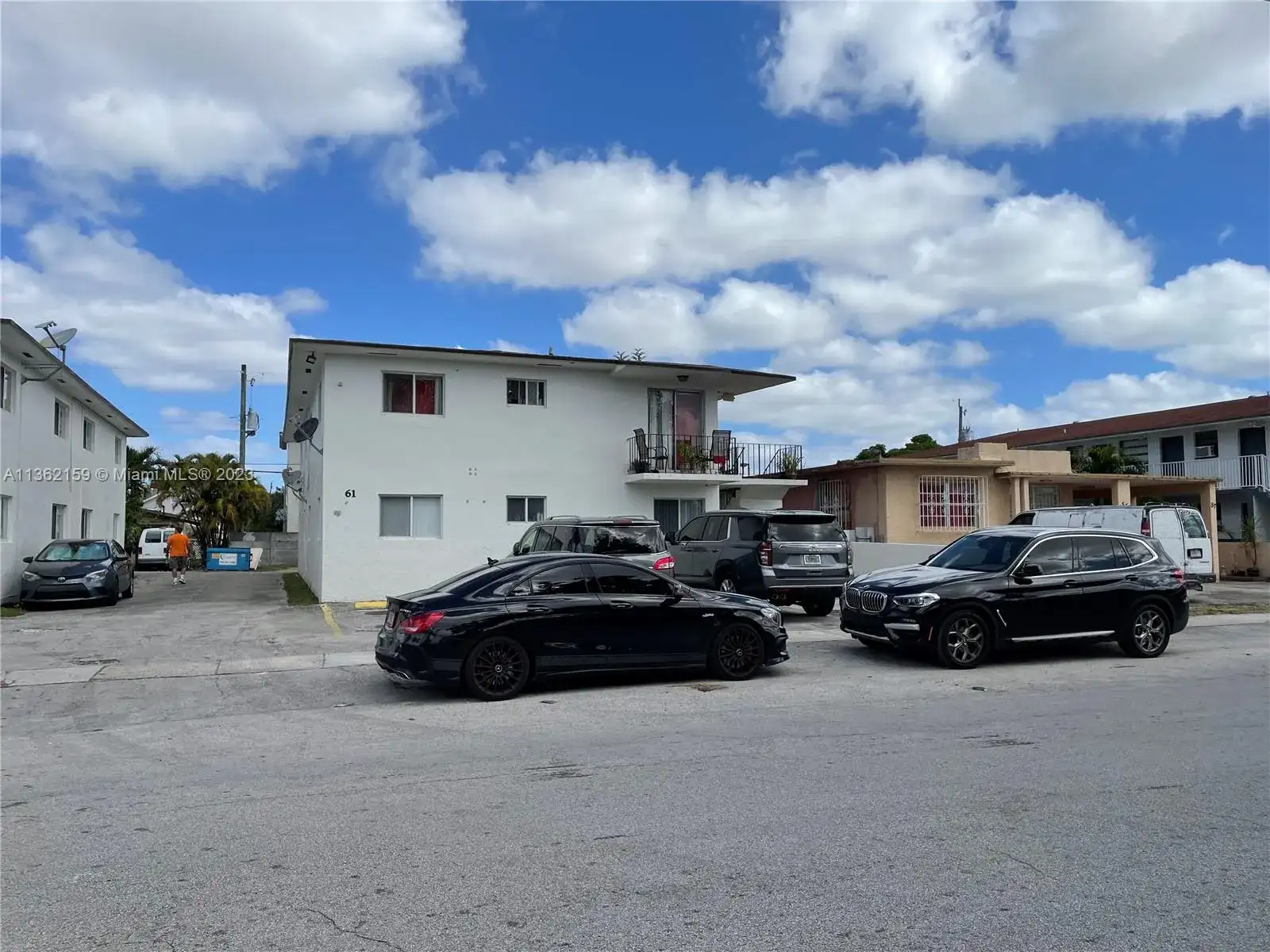 61 W 13th St, Hialeah FL 33010 photo 2