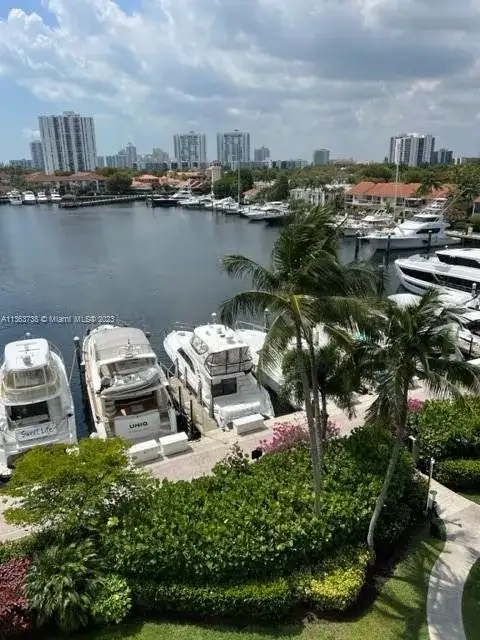 3610 Yacht Club Dr # 509, Aventura FL 33180 photo 5