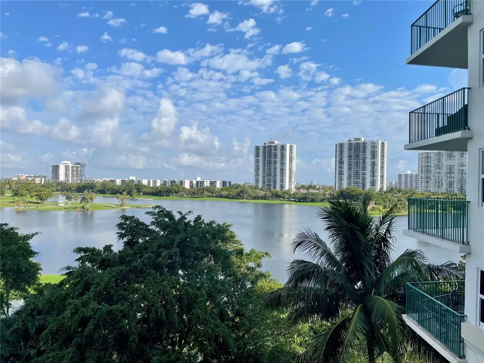 20000 E Country Club Dr # 606, Aventura FL 33180