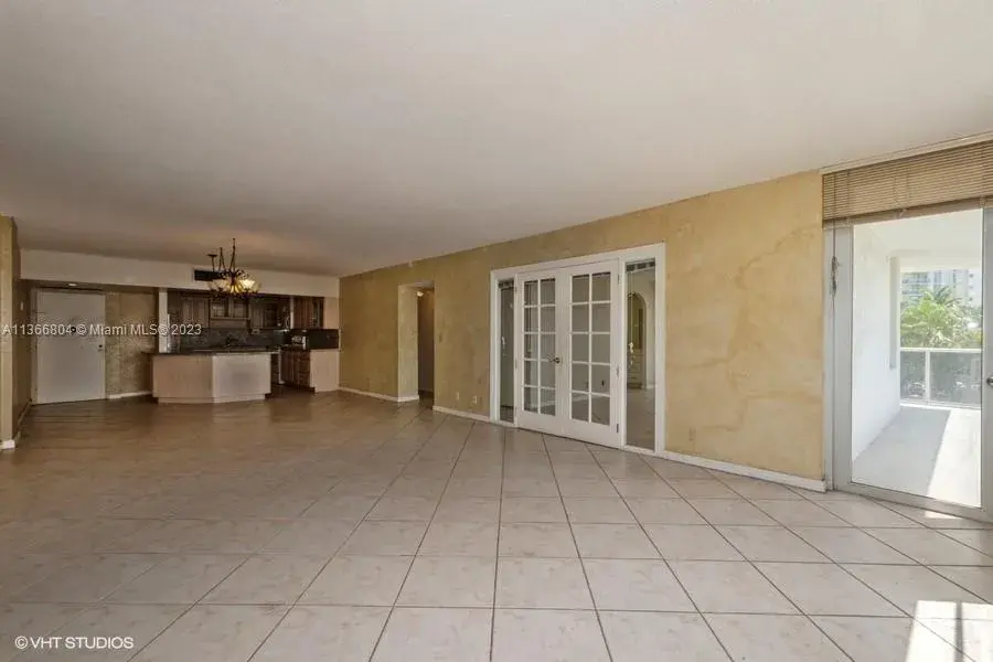3725 S Ocean Dr # 424, Hollywood FL 33019