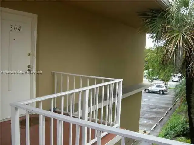 4205 N University Dr # 304, Sunrise FL 33351 photo 3