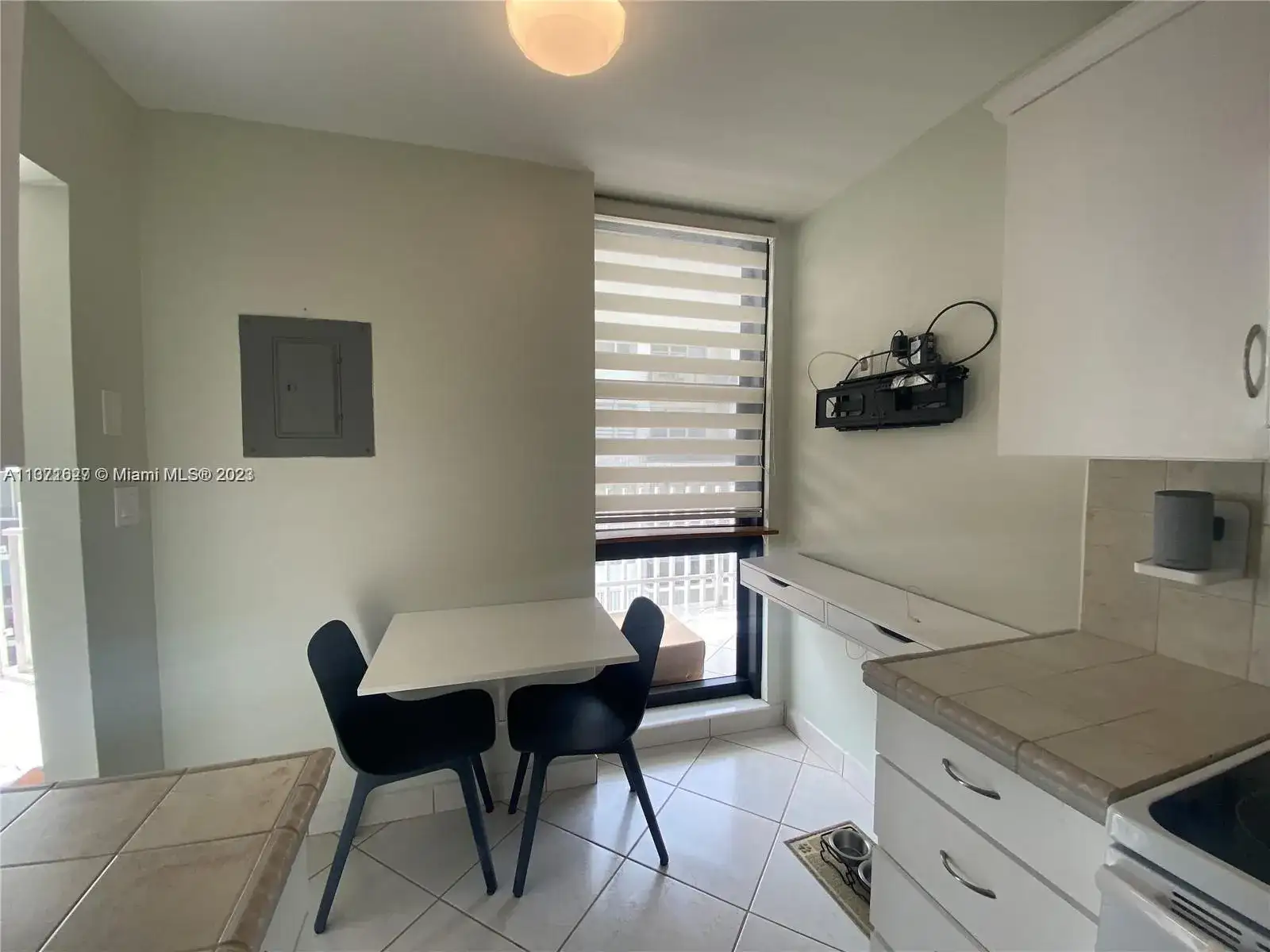 6061 Collins Ave # 17B, Miami Beach FL 33140 photo 3