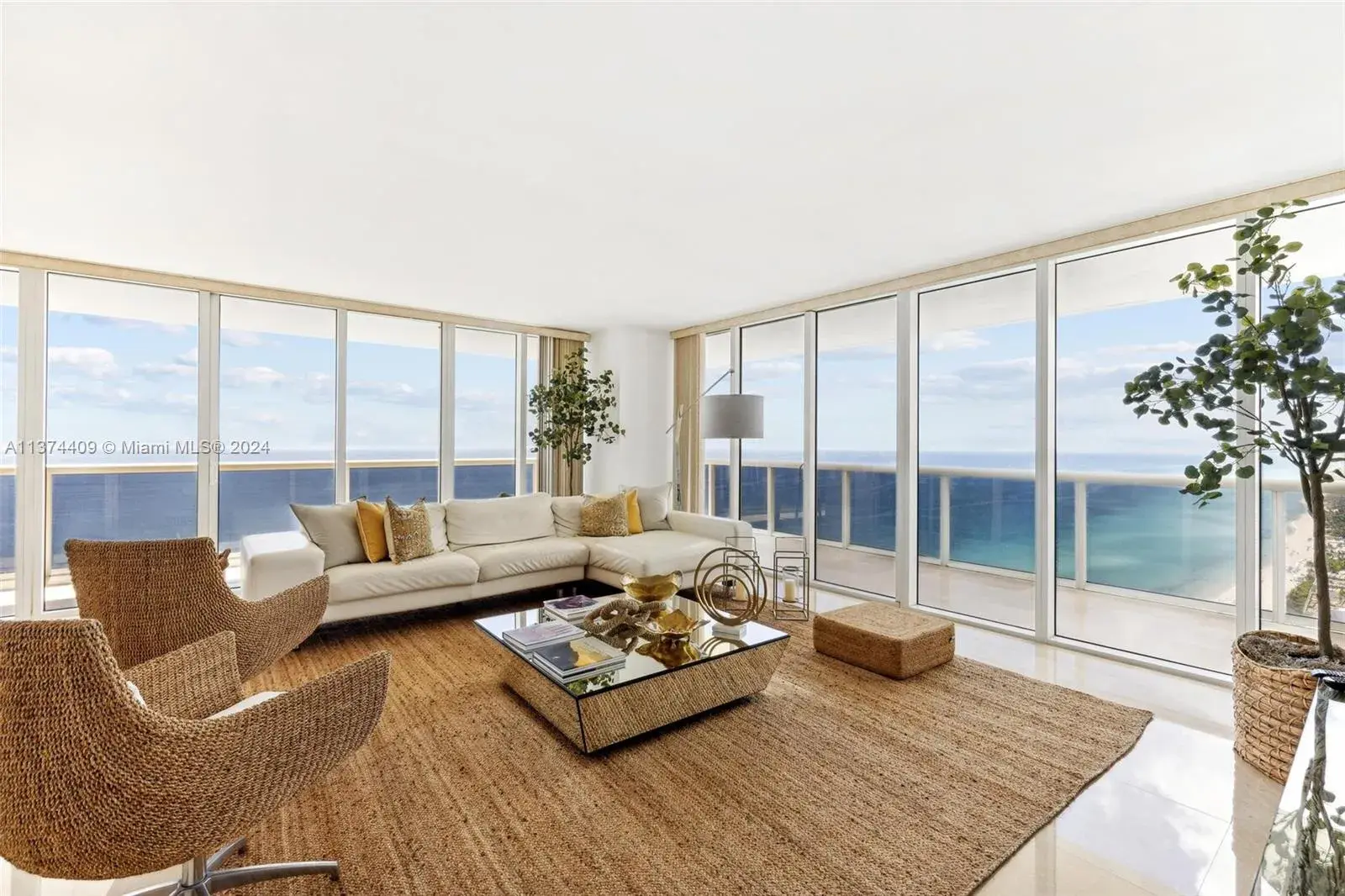 1830 S OCEAN DR # 4002, Hallandale Beach FL 33009
