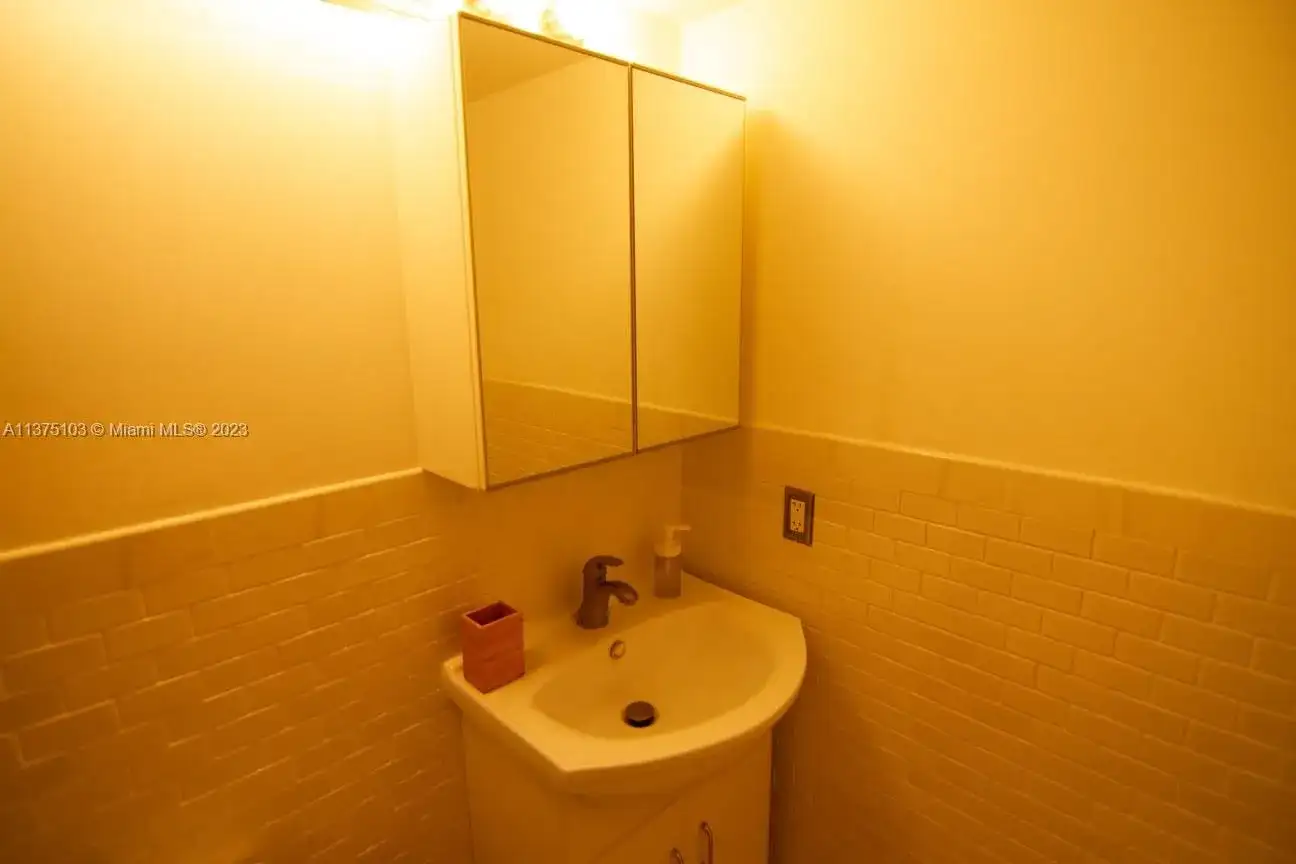753 Michigan Ave # 2C, Miami Beach FL 33139 photo 2