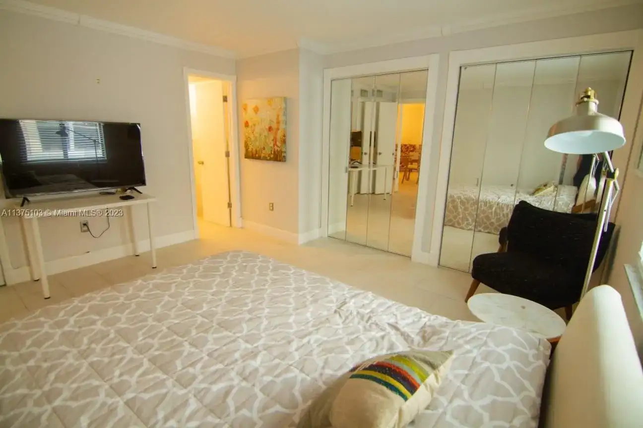 753 Michigan Ave # 2C, Miami Beach FL 33139 photo 5