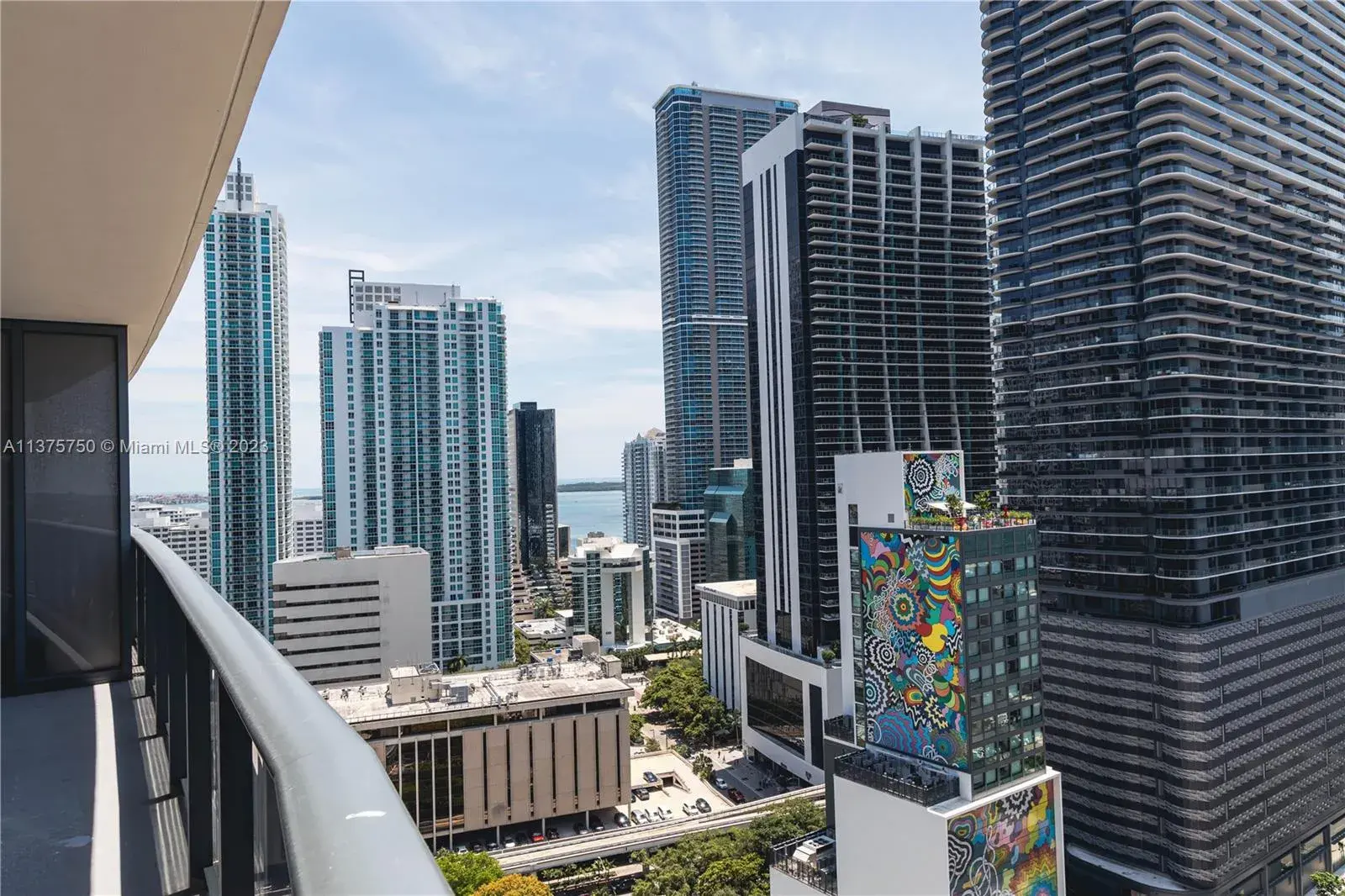 45 SW 9th St # 2206, Miami FL 33130