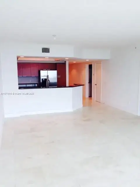 15051 Royal Oaks Ln # 1103, North Miami FL 33181 photo 4