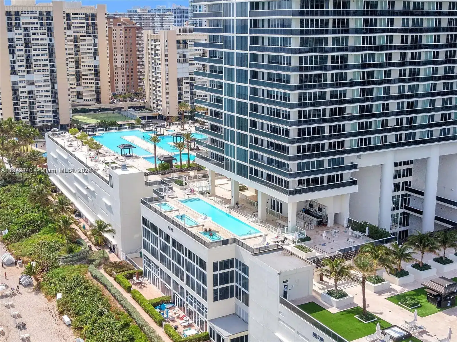 1830 S Ocean Dr # 2010, Hallandale Beach FL 33009 photo 2
