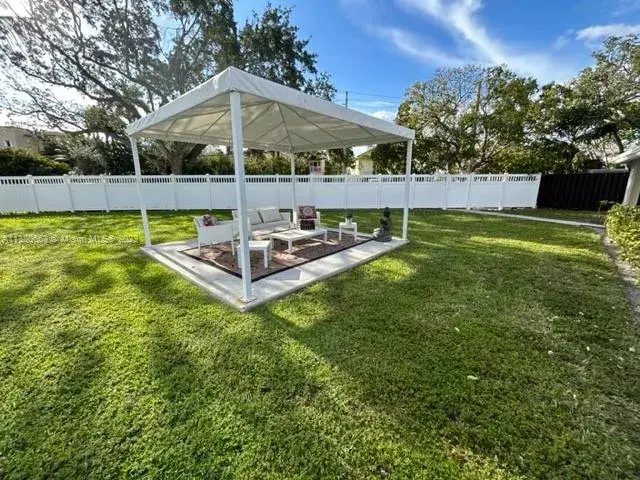 1311 Bayview Dr # 1307, Fort Lauderdale FL 33304