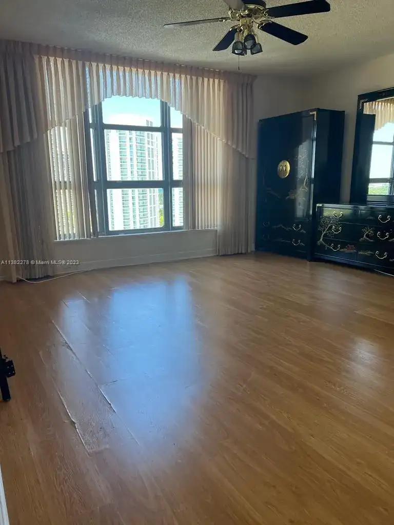 3500 Mystic Pointe Dr # 1804, Aventura FL 33180 photo 4