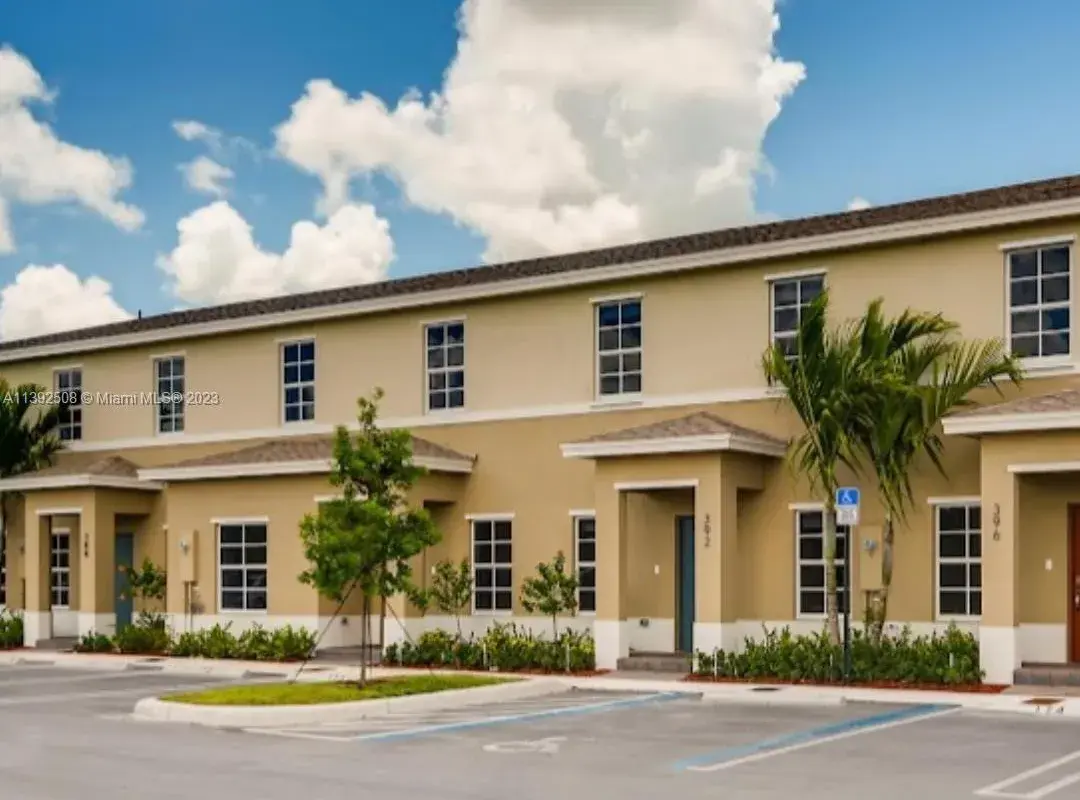 327 NE 5th Pl, Florida City FL 33034
