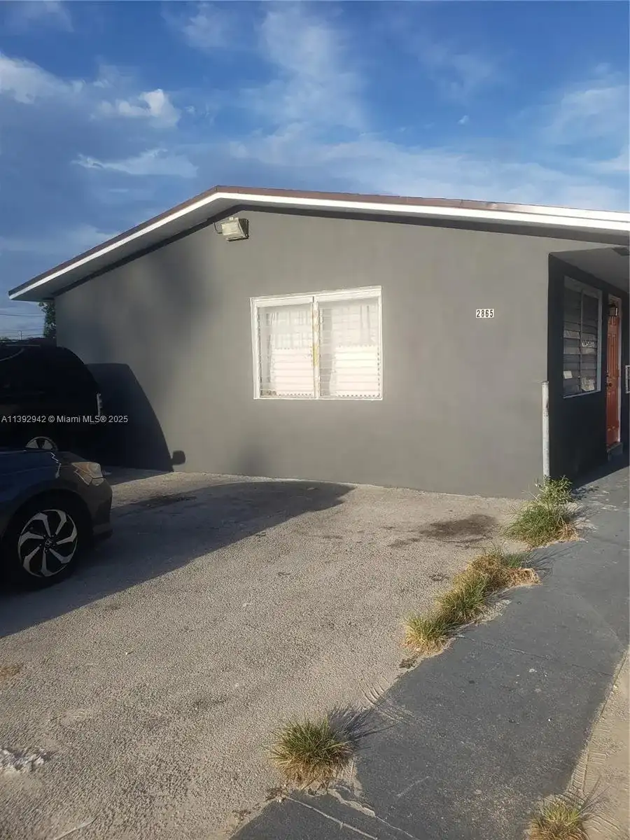 2865 NW 22nd Ave, Miami FL 33142