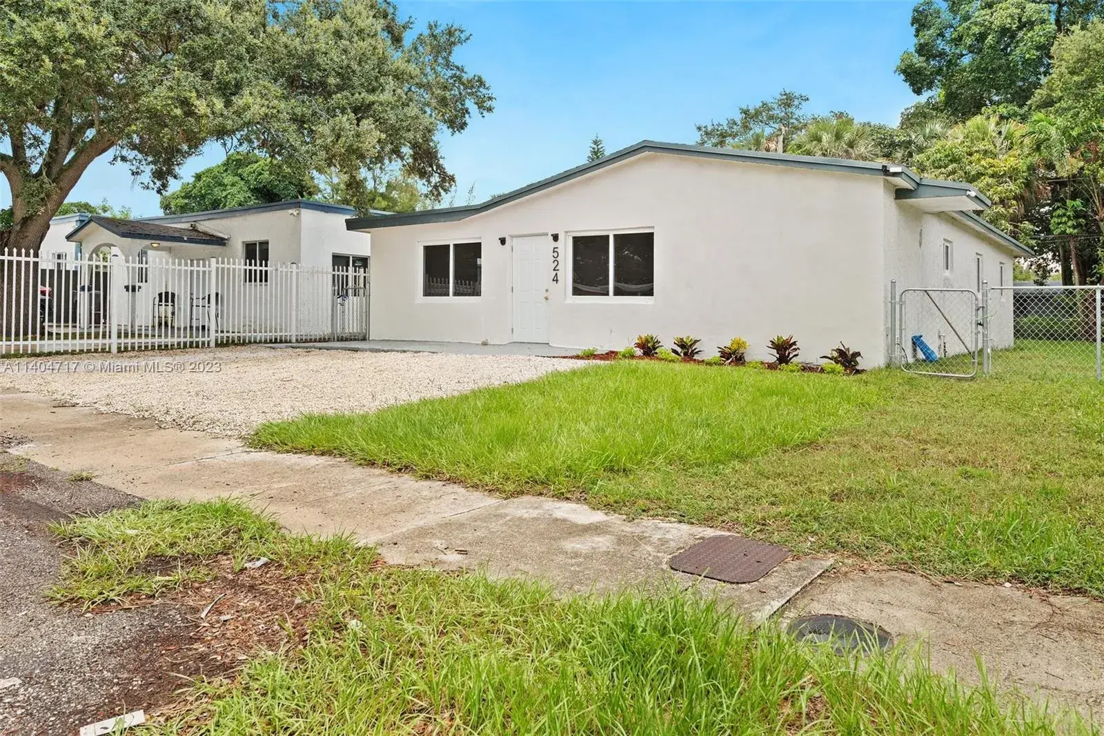 524 NW 15th Way, Fort Lauderdale FL 33311