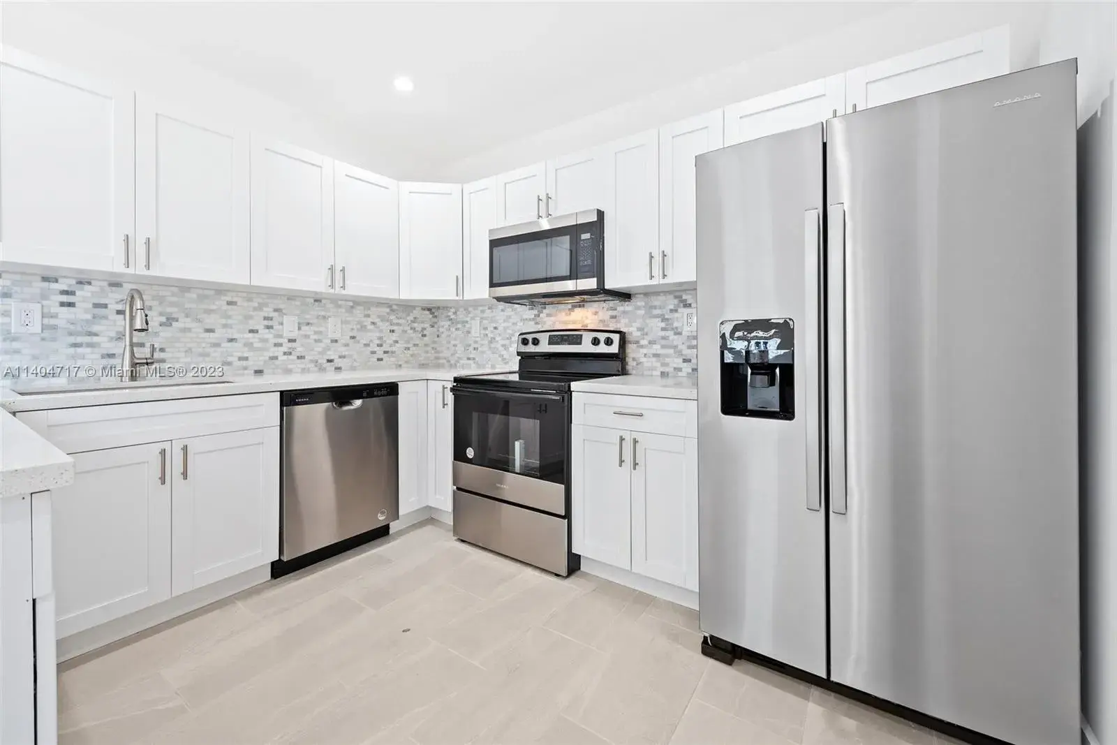 524 NW 15th Way, Fort Lauderdale FL 33311