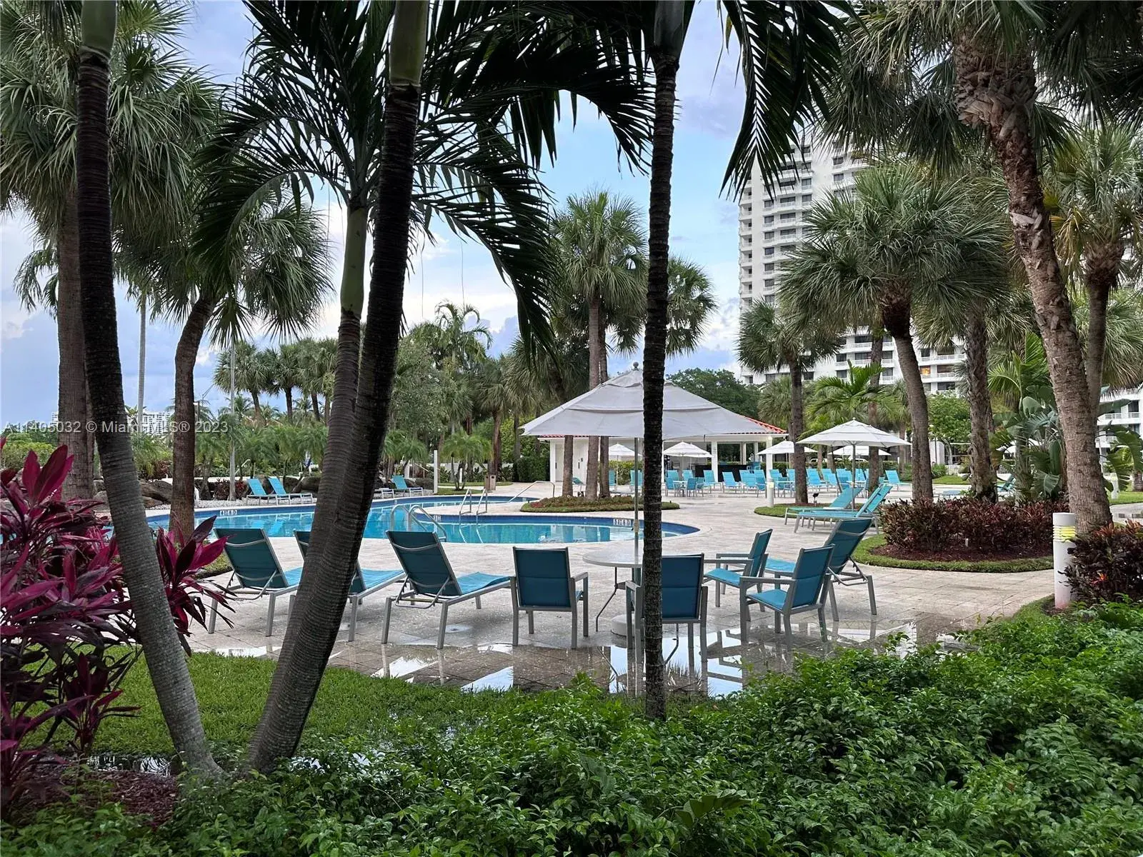 3300 NE 191st St # 904, Aventura FL 33180