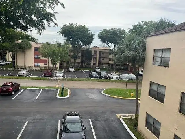 3410 Foxcroft Rd # 310, Miramar FL 33025 photo 2