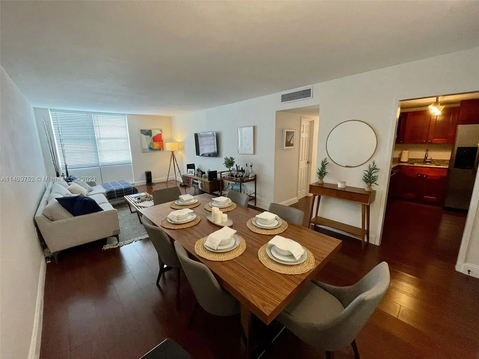 2 bedroom 2 bath Residential for sale at 145 SE 25th Rd # 901, Miami FL 33129