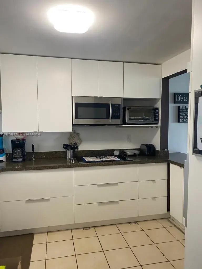 100 Ocean Lane Dr # 406, Key Biscayne FL 33149